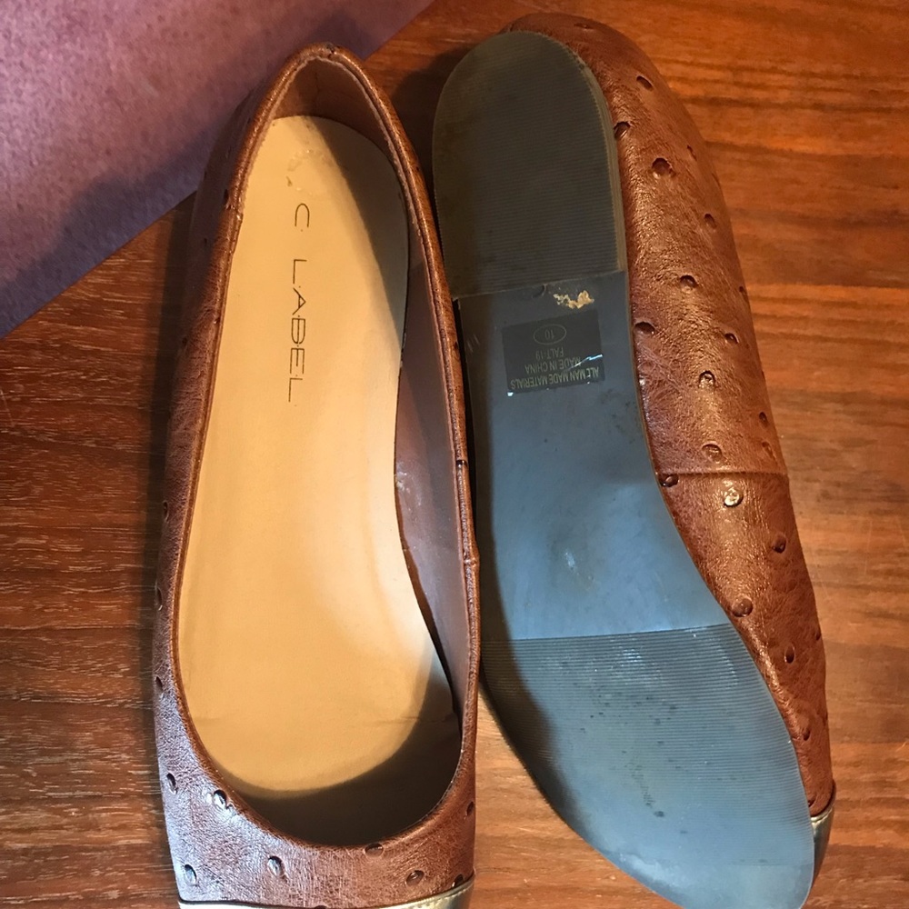 Flats - Picture 2 of 3